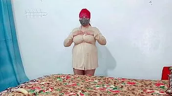 Jouer Bbw amateur sexy avec gros seins orgasme avec gros gode