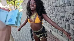Redare Prima dată a soției abandonate: anal interracial dur și bătaie de păsărică