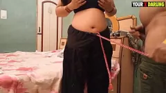 चलाएँ देसी चब्बी लड़की हार्ड डॉगस्टाइल बकवास और चूत के अंदर सह के लिए भीख माँगती है