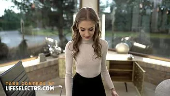 Jouer Une belle-soeur adolescente qui aime le latex veut baiser la bite de sa famille