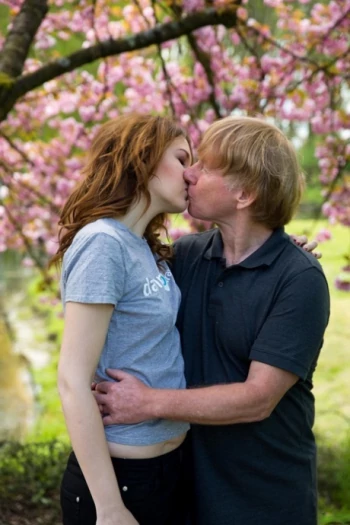 अभिनेता Gitar