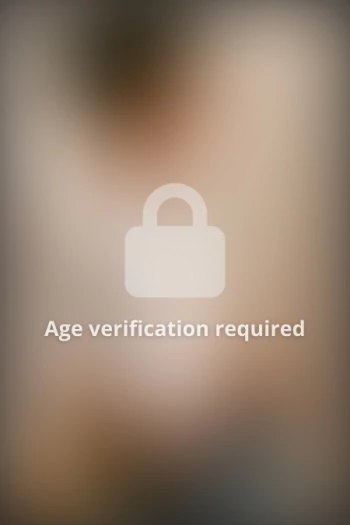 পর্নস্টার Axajay