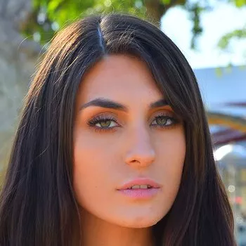 Bintang porno Dana Wolf